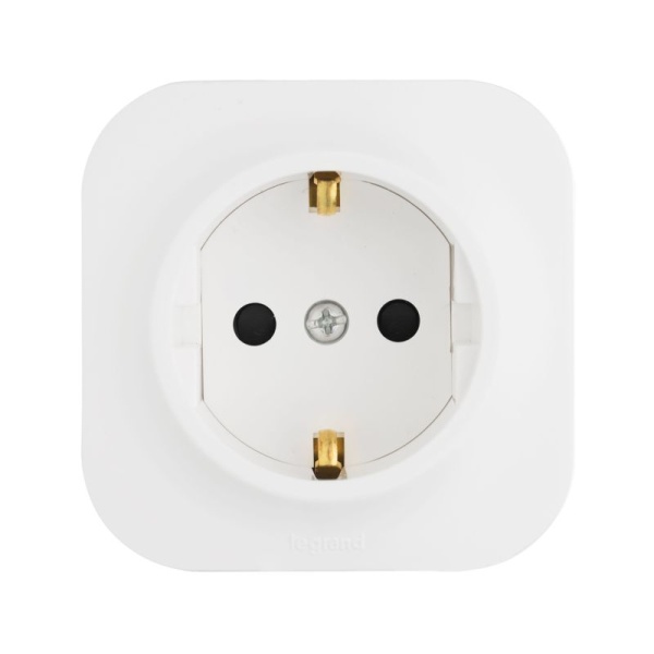 Розетка 1-м ОП Quteo 16А IP20 2P+E с заземл. без защ. шторок бел. IEK 782211