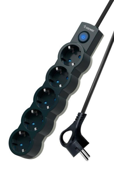 Удлинитель 5х1.5м с заземл. 10А IP20 2200Вт 220В защ. шторки ПВС 3х1 с выкл. черн. КОСМОС YKsm1.5m-5g-Z-V10A-B