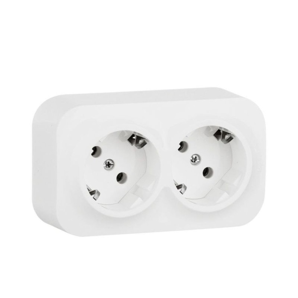 Розетка 2-м ОП Quteo 16А IP20 250В 2х2P+E с заземл. защ. шторки бел. IEK 782237